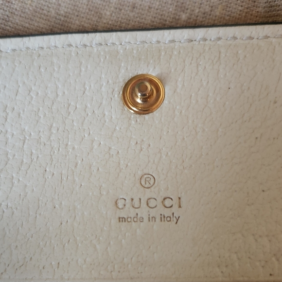 Gucci GG White Berry Marmont Bifold Card Case Wallet - Picture 9 of 9